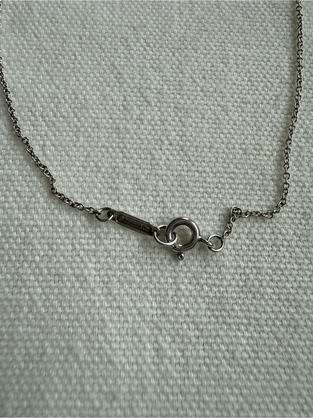 Tiffany & Co. “Return to Tiffany®”
Double Heart Tag Pendant in Silver, Mini - Picture 8 of 9